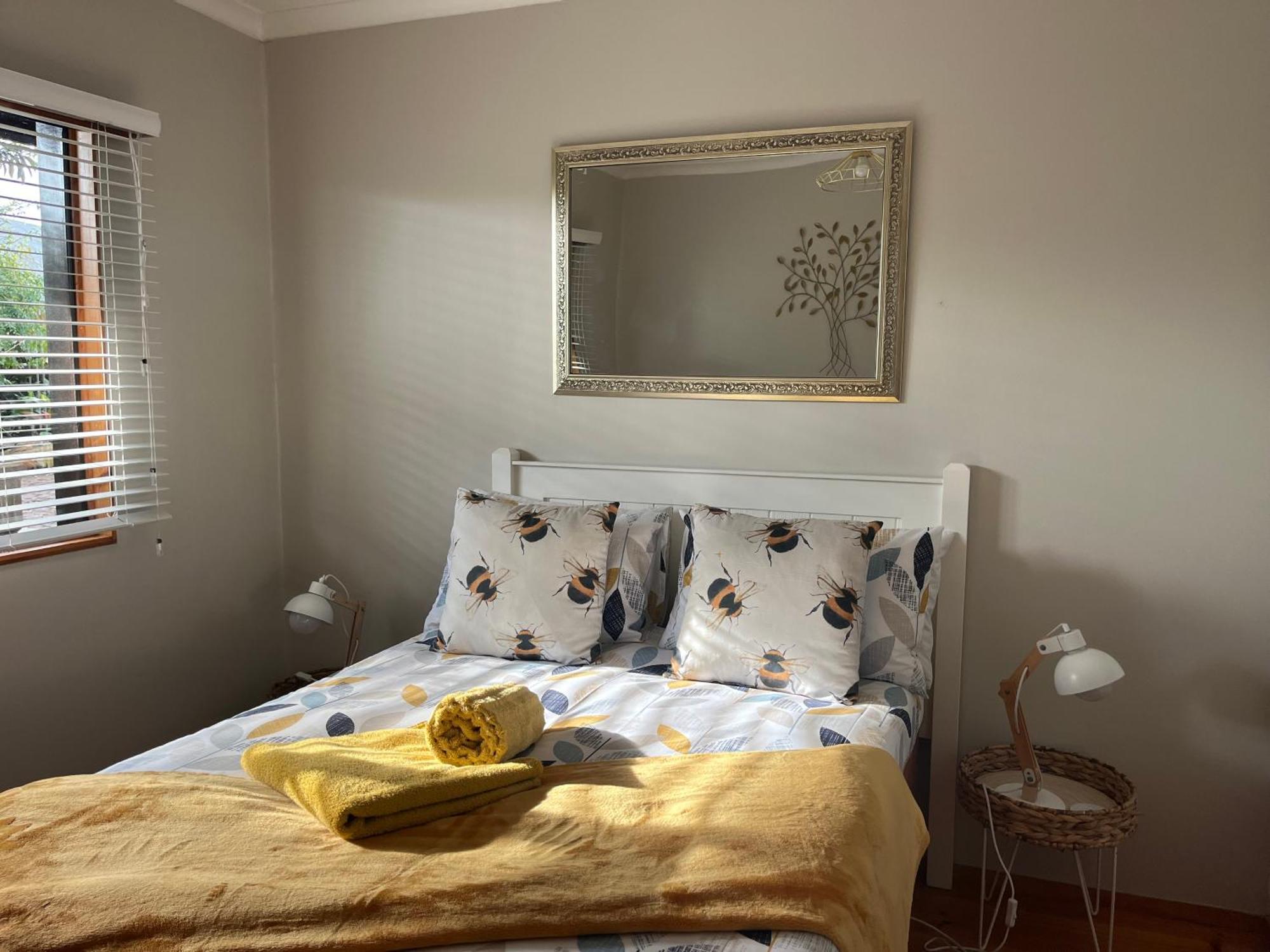 Peaceful Guest Suite With Balcony Views And Garden Setting Брентон-он-Сі Екстер'єр фото